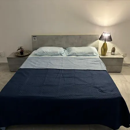 Chic 2-br Loft W And Yard * Pietà