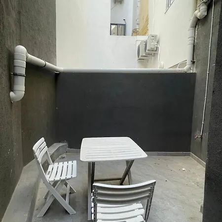 Chic 2-br Loft W And Yard