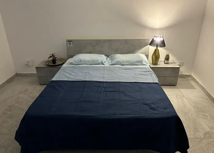 Chic 2-br Loft W And Yard * Pietà