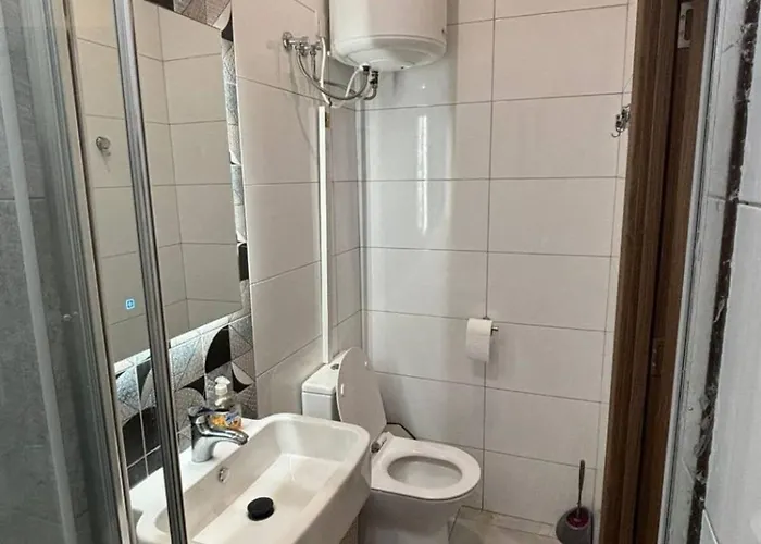 Chic 2-br Loft W And Yard Appartamento Pietà